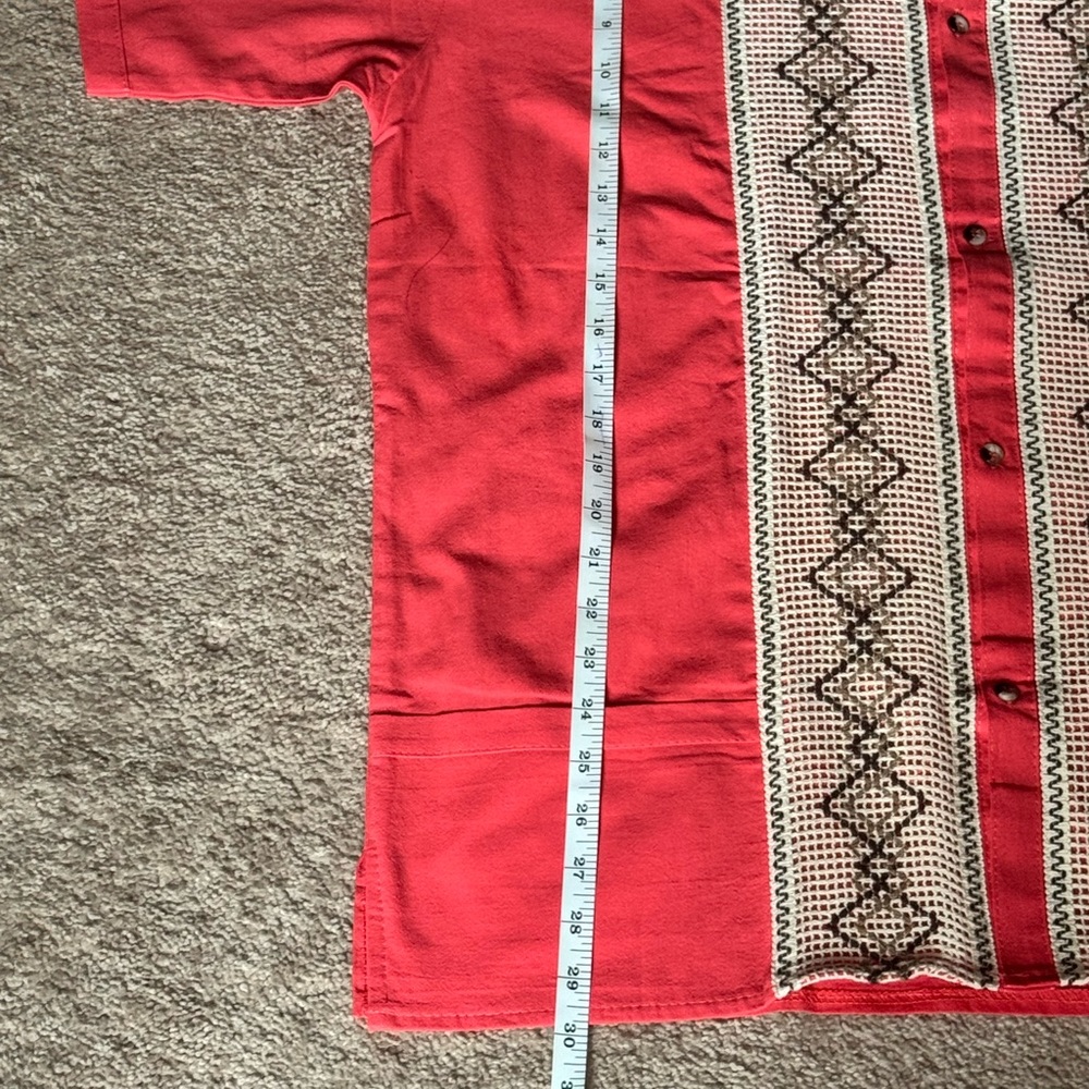 Guayabera Mexican Men's Coral Embroidered Shirt - Picture 5 of 5